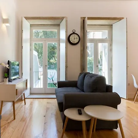 Apartamento Almada 419 *